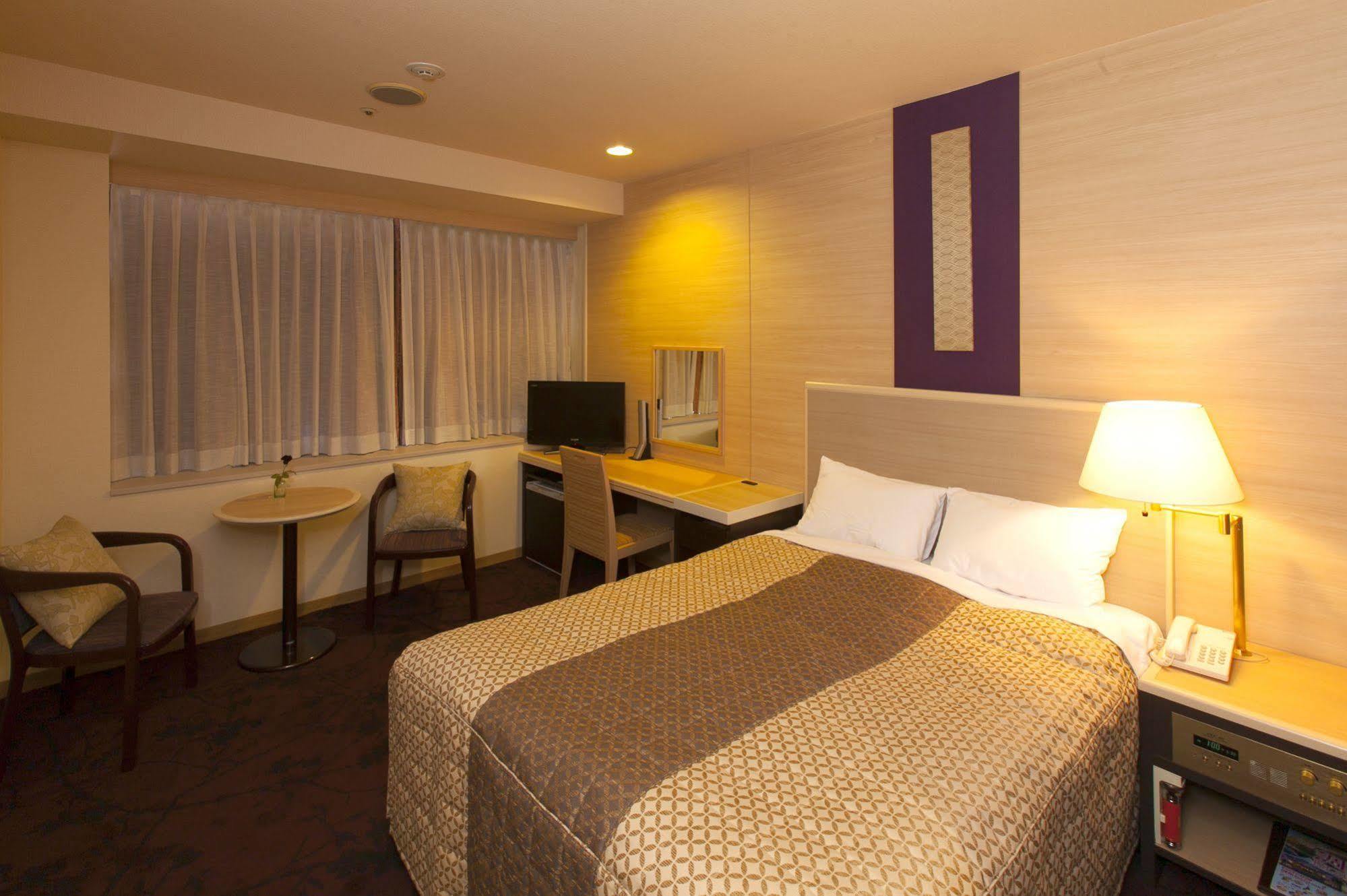 Chofu Creston Hotel Esterno foto