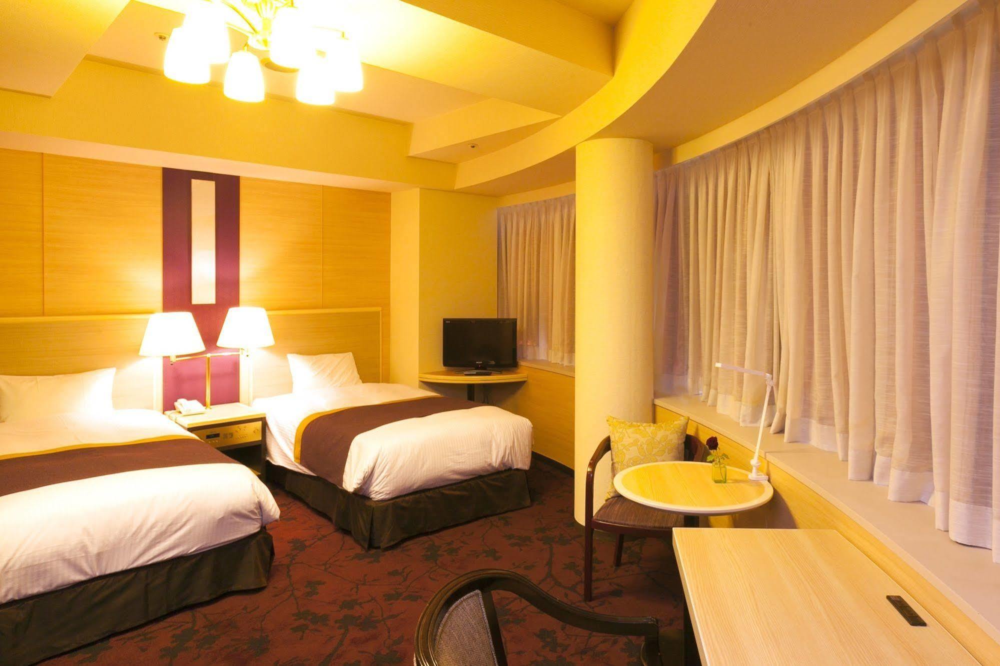 Chofu Creston Hotel Esterno foto